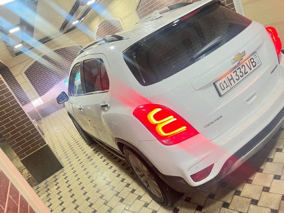 tracker 1 premier ideal POLNIY SHUMKA