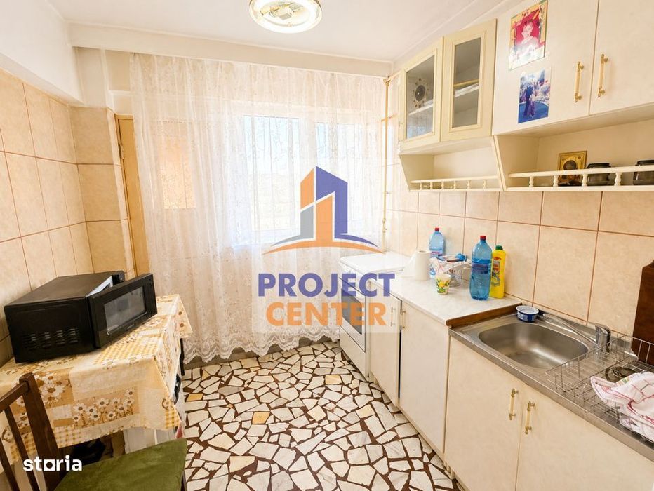 Apartament 4 camere Nord,  2 bai, sup = 80 mp