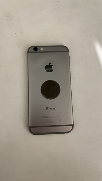 Продам айфон 6