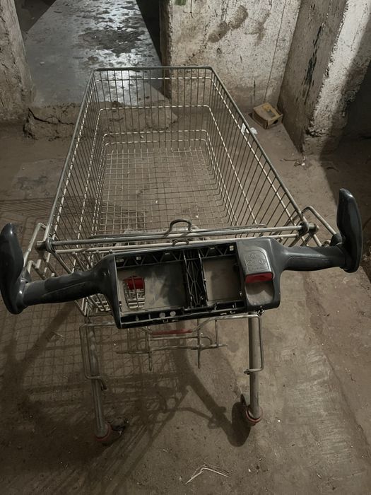 Vand carucior supermarket