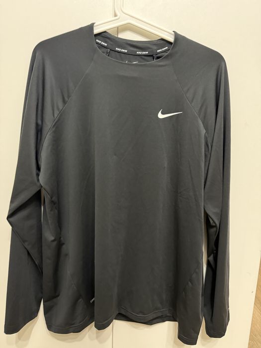 Женский лонгслив ыирив Найк