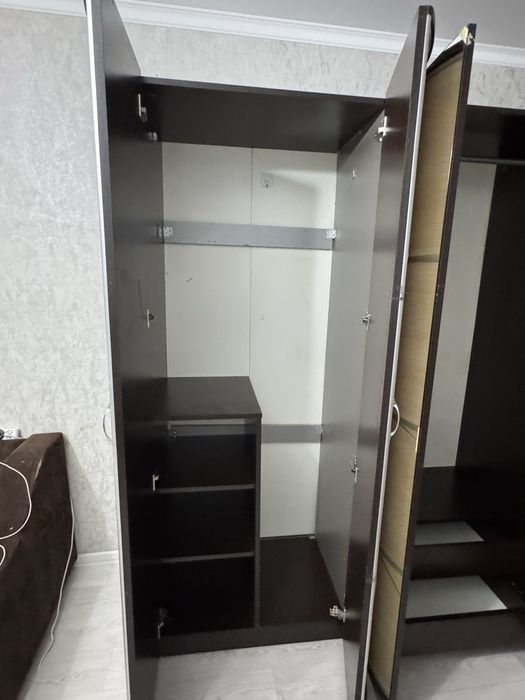 Шкаф для одежды и вещей