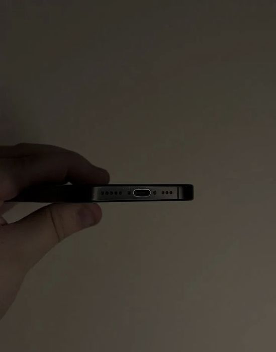 Iphone 16 pro 99%