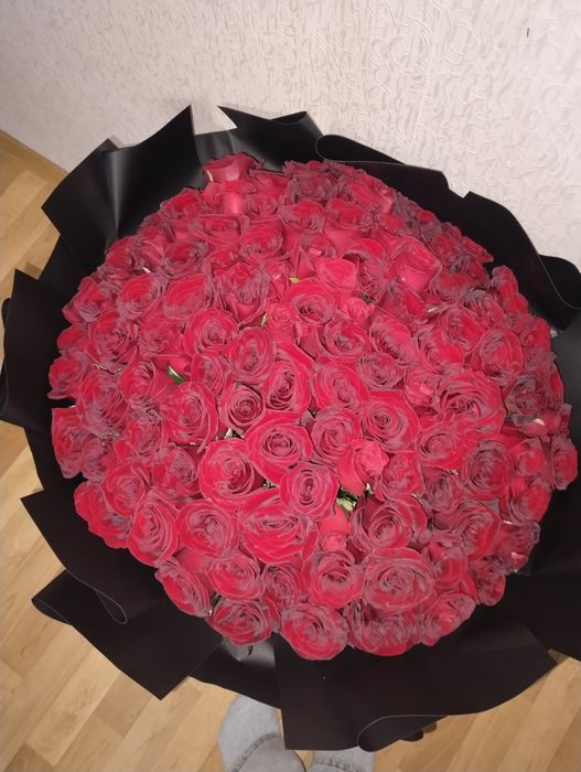101 красные розы