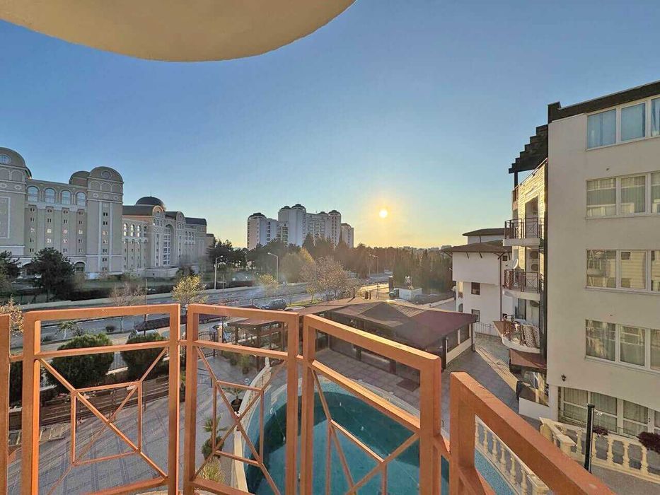 Продава се Тристаен апартамент в Свети Влас - 55 кв.м за 788 €/кв.м - Снимка #1