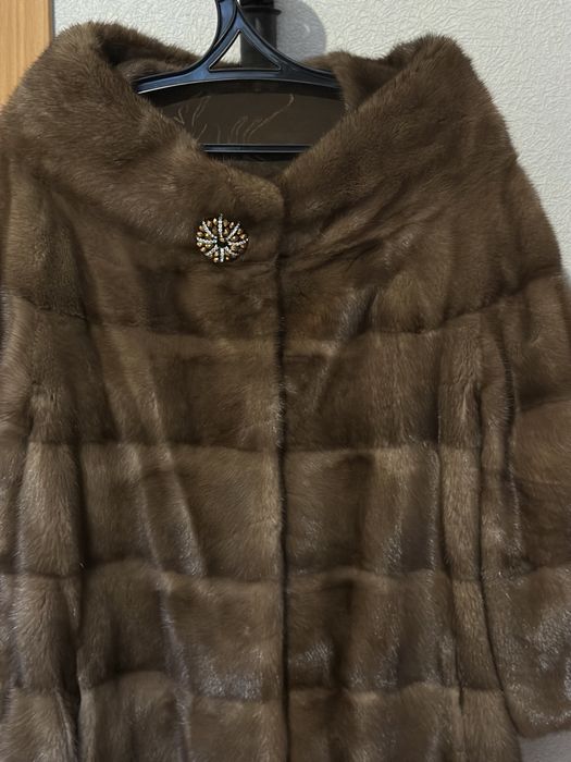 Продам норковую шубу