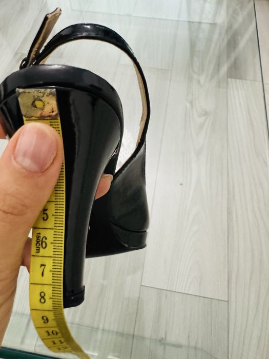 Sandale din piele Adams 37