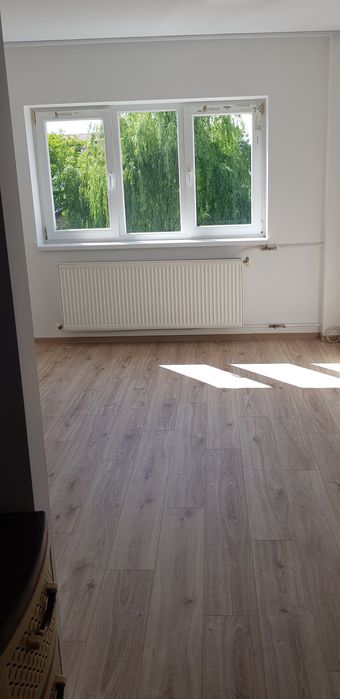 Garsonieră de vânzare