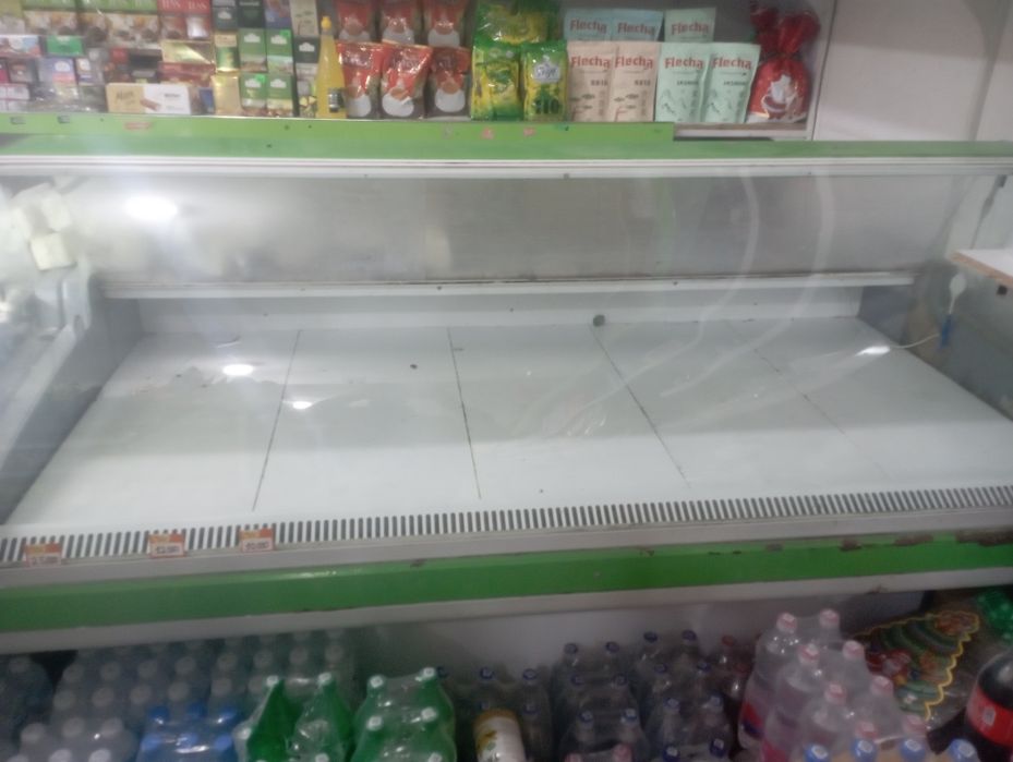 Azn haladelnik vitrina