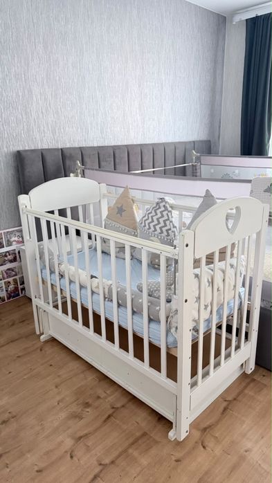 Продам детскую кроватку
