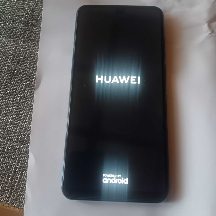 Huawei y7p във отлично състояние