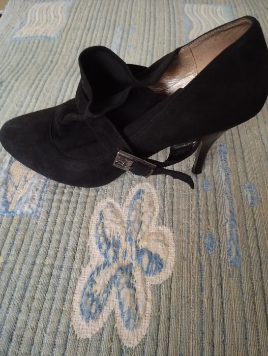 Ботильоны 39 р Respect