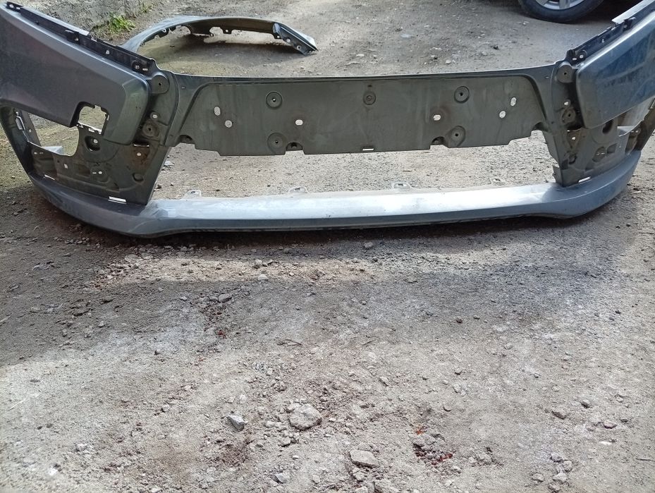 Продам бампер Лада Веста 2021 года