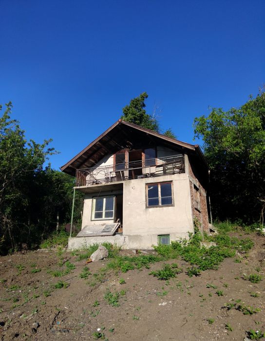 Продава къща в гр.Дупница