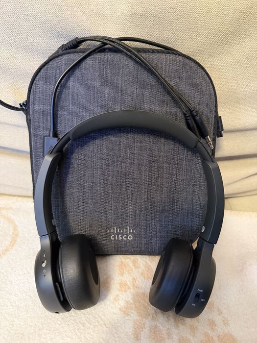 Casti Cisco 730 Wireless Dual On-ear Headset USB-A Bundle Carbon Negru