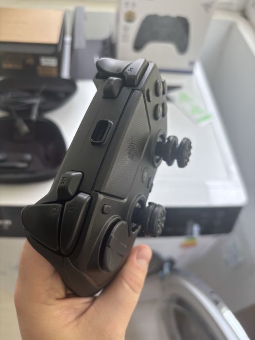 Razer Raiju v3 pro controller ps5 / pc