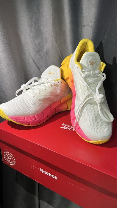 кроссы Reebok ….