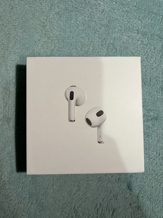 AirPods 3, 2 and pro 2