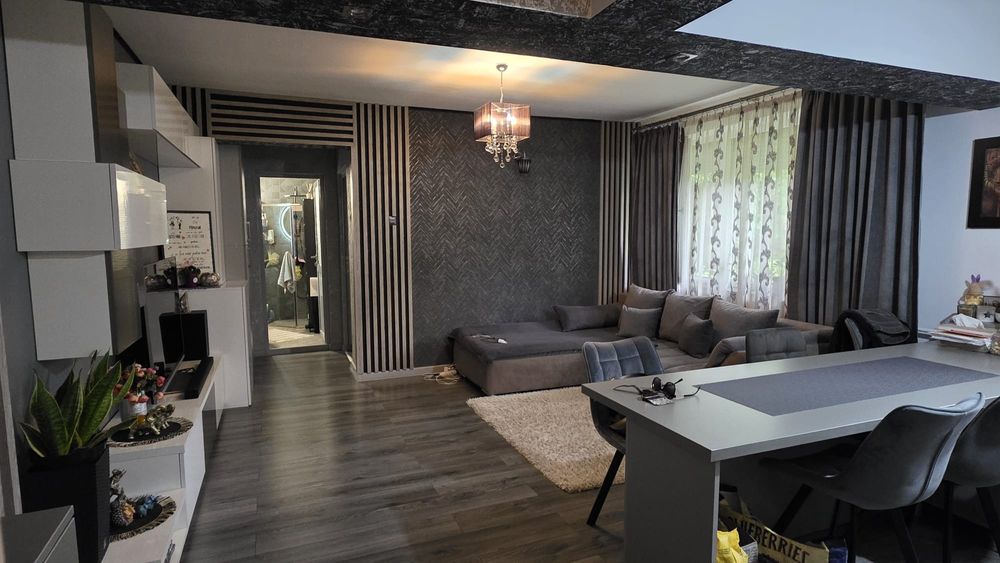 Vand apartament 2 camere