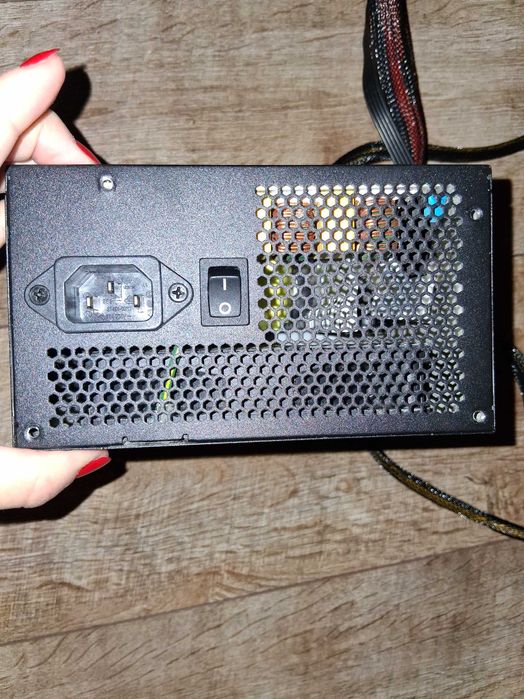 Захранване Cooler Master G750M