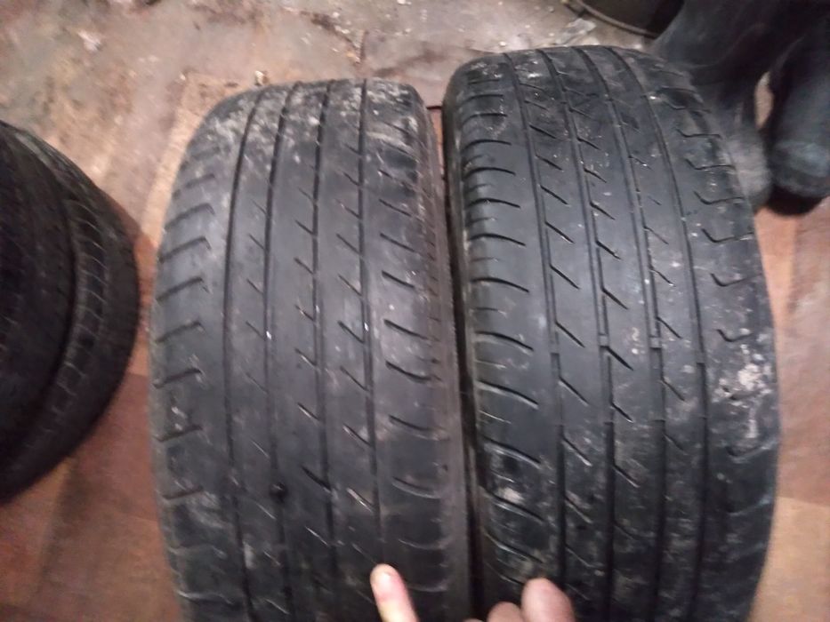 Продам 2 шины 185/65/14