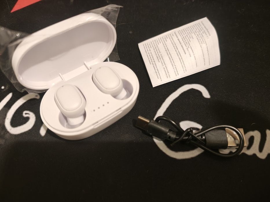 Căști earbuds Bluetooth  Noi
