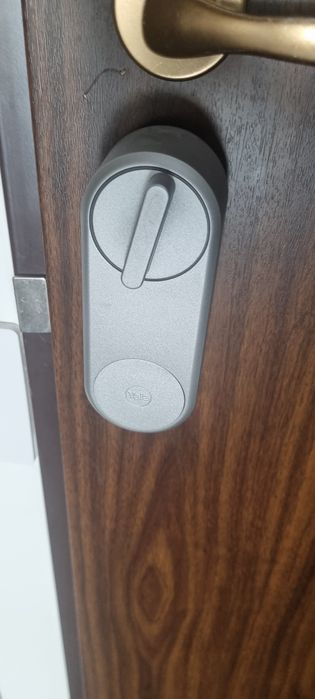 Deschide usa smart Incuietoare Yale Linus + Yale connect wifi bridge