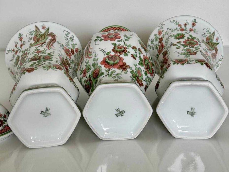 Трио порцеланови вази