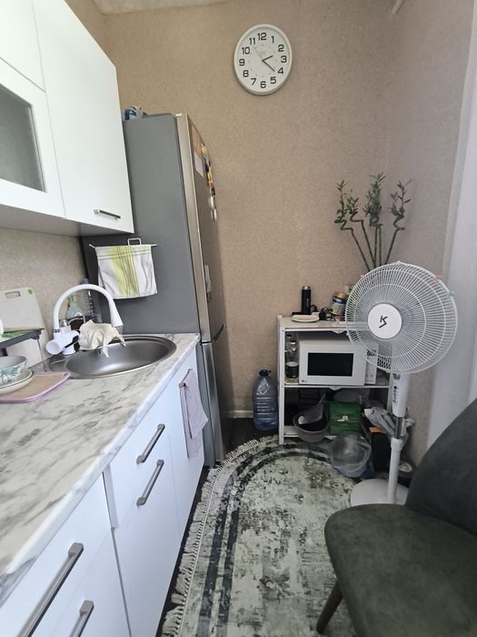 1 комнатная квартира. С Евро ремонт. Спутник. В деревянном доме. 2/2.