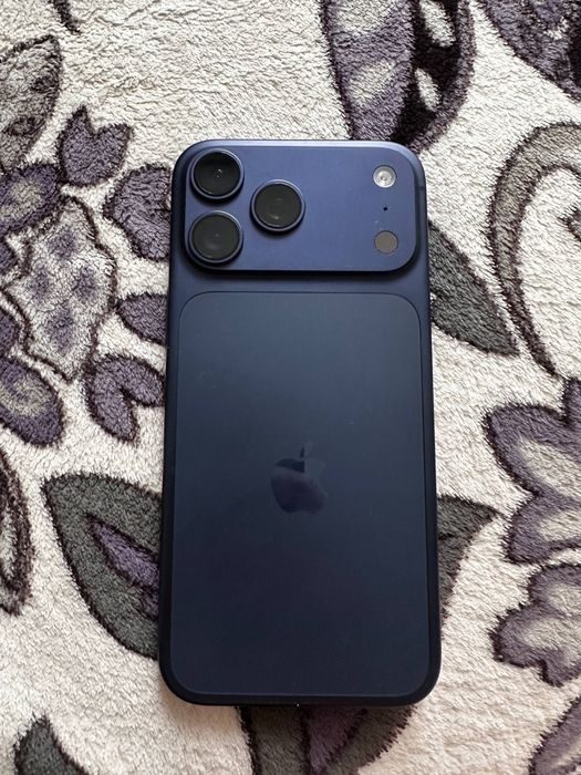 Продам Iphone 17 pro max 256 GB