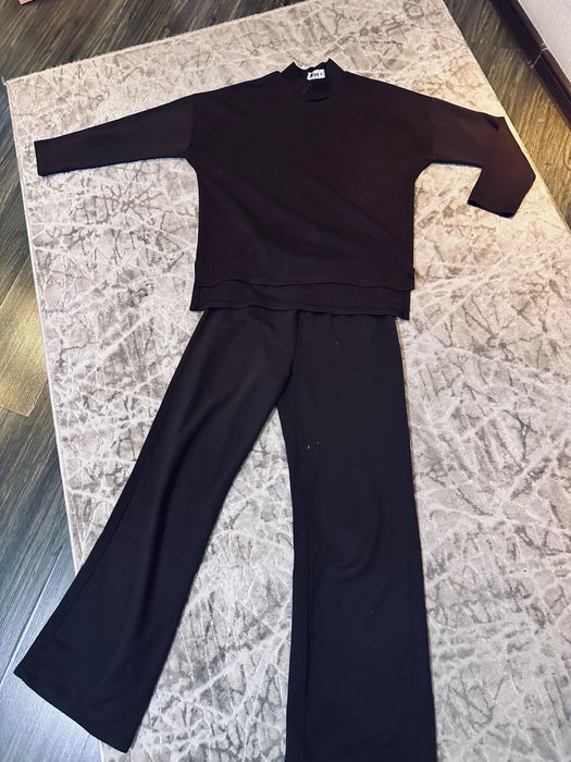 Продам женскую двойку