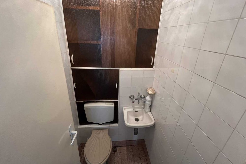 Продава се Четиристаен апартамент в Стара Загора, Център - 97 кв.м за 959 €/кв.м - Снимка #9