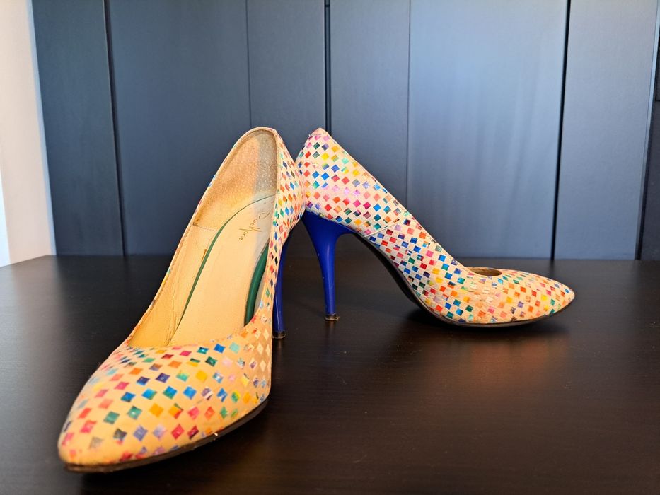 Pantofi stiletto colorați, din piele naturală