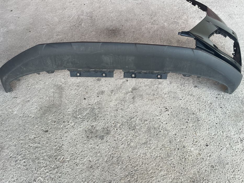 Лява част на броня и спойлер Audi Q3 2019