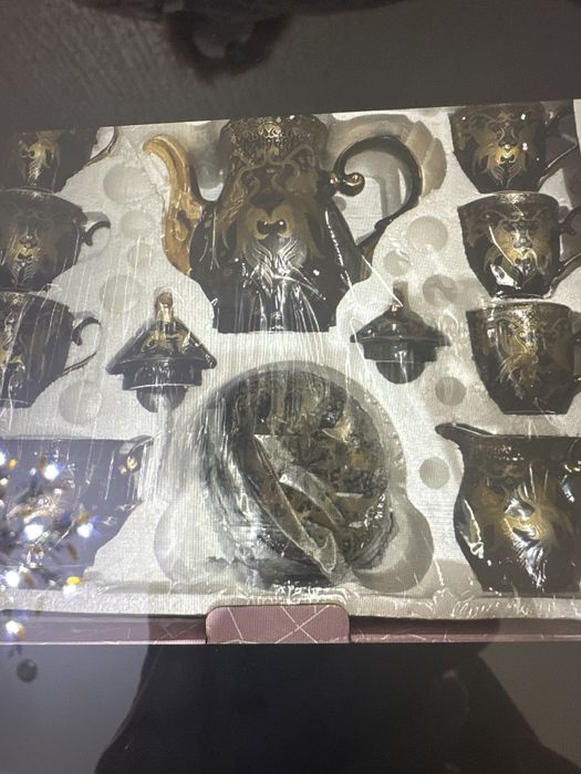 Чайный сервиз на  6 персон