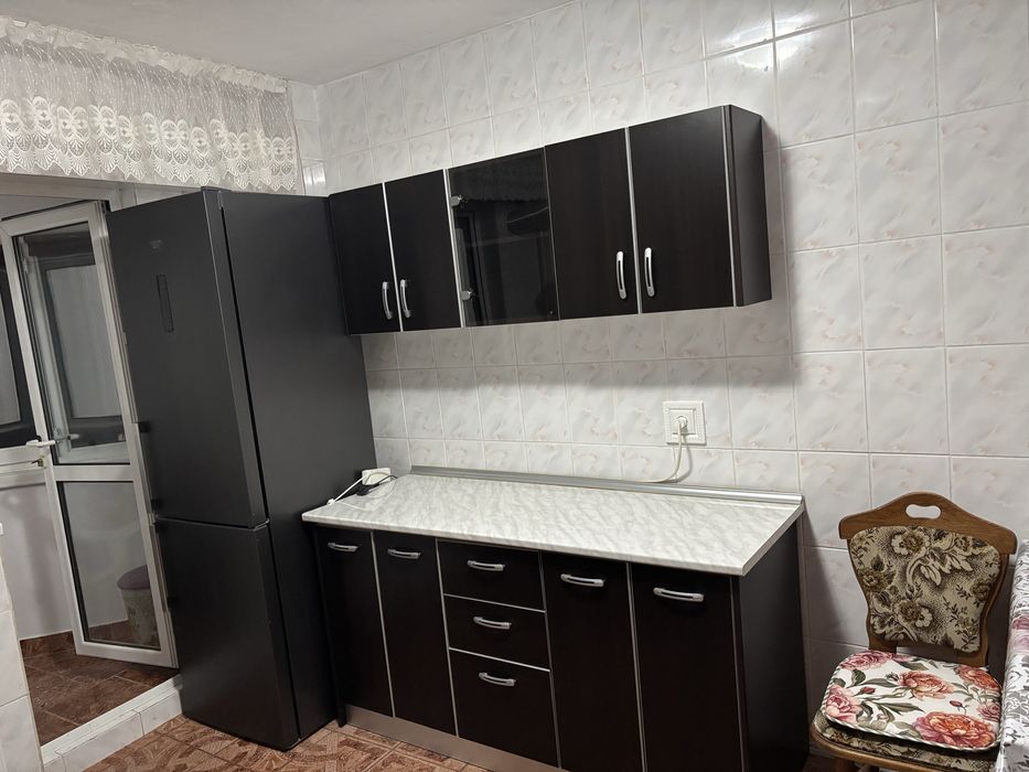 Inchiriez apartament 2 camere decomandat, mobilat si utilat