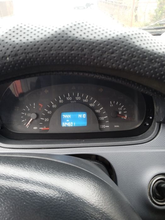 Mercedes Benz vito sotilad