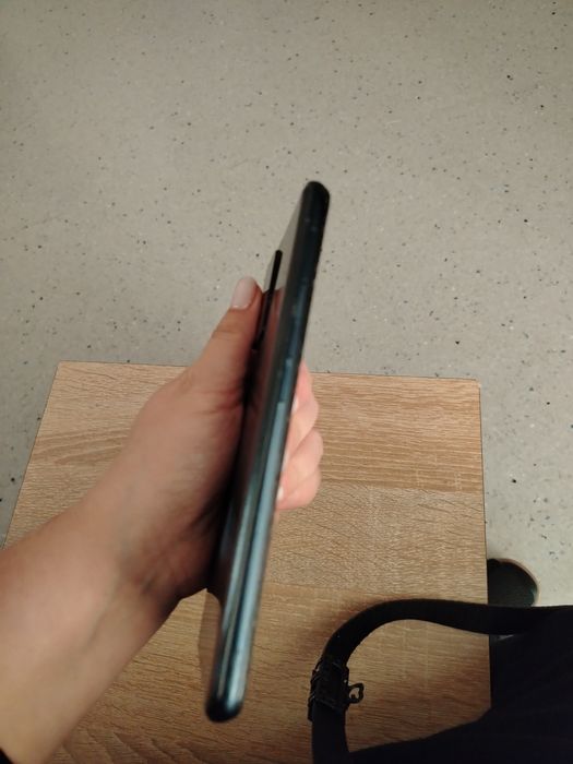 Продам сотка темно синий