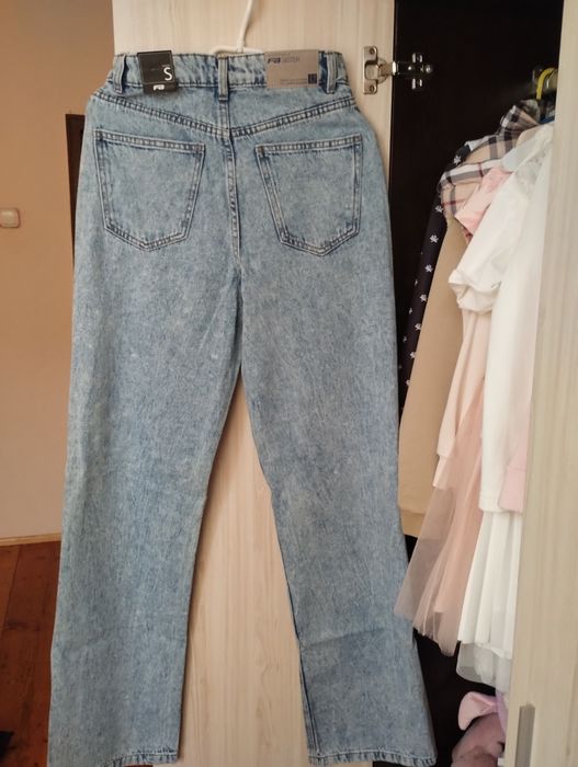 Нови дънки, размер С