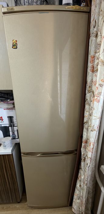 Срочно продам холодильник