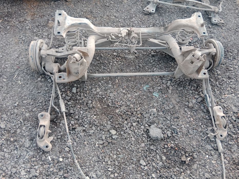 Задний балка в сборе форд Мондео 1