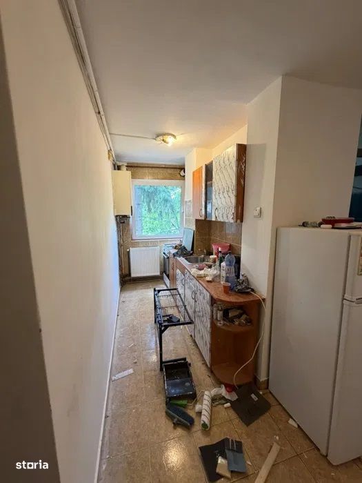 Dambu Pietros - Vanzare apartament 3 camere - Str. Petru Dobra