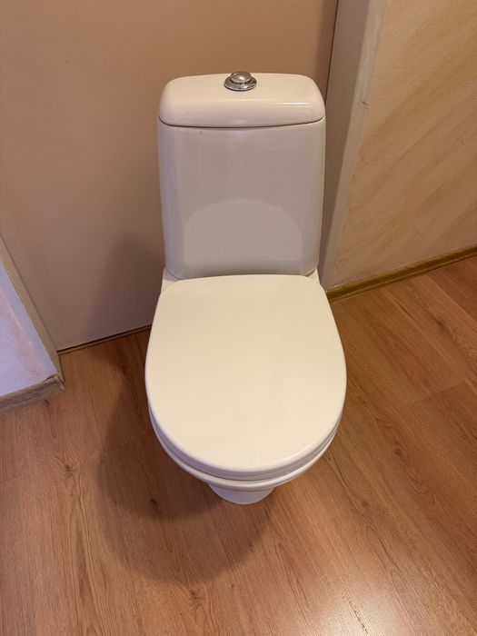 Тоалетна Моноблок VIDIMA KORONA