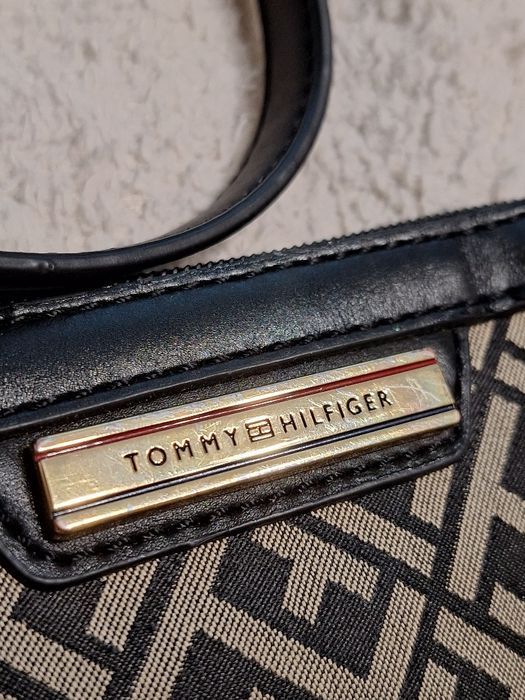 Чанта Tommy Hilfiger