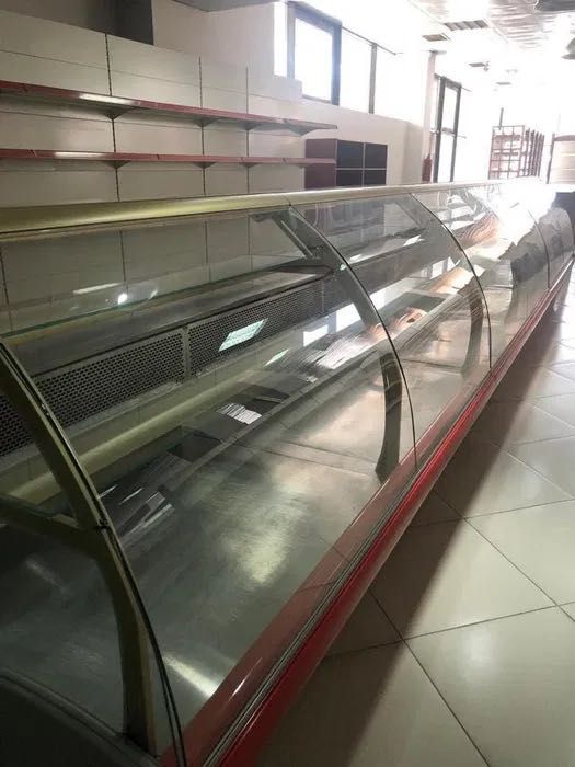 Витрины кондитерские