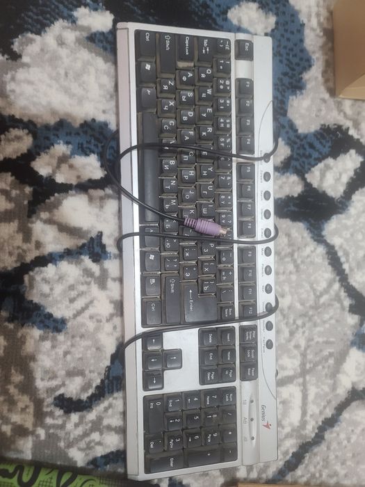 Klaviatura + Sichqoncha + Kovrik