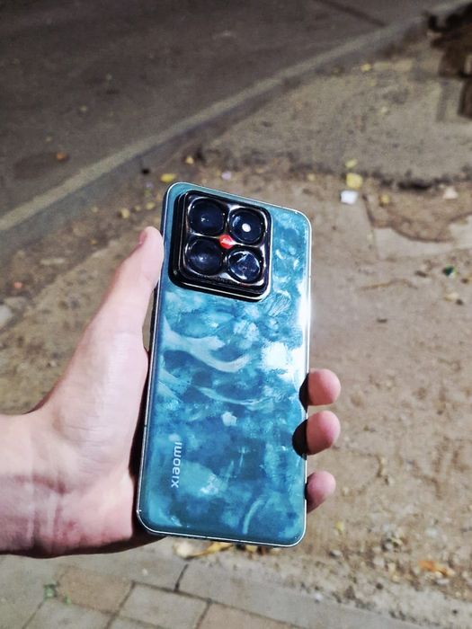 Xiaomi 14 pro + iPhone 11