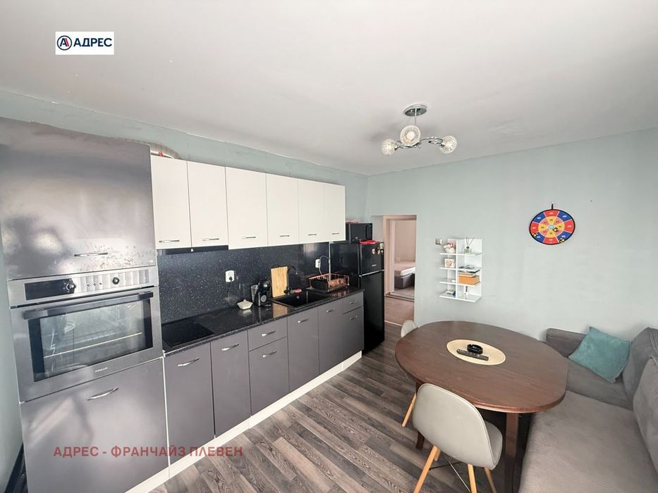 Продава се Къща в с. Хърлец, Област Враца - 73 кв.м за 1028 €/кв.м - Снимка #1