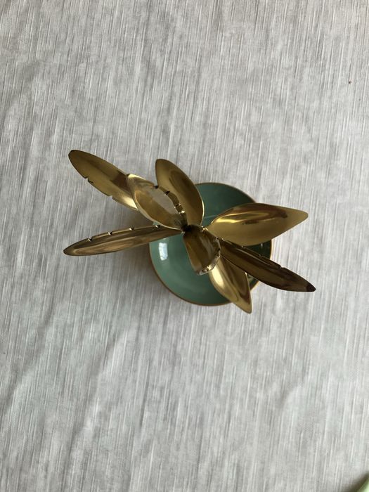 Продаваме аксесоар органайзер за бижута