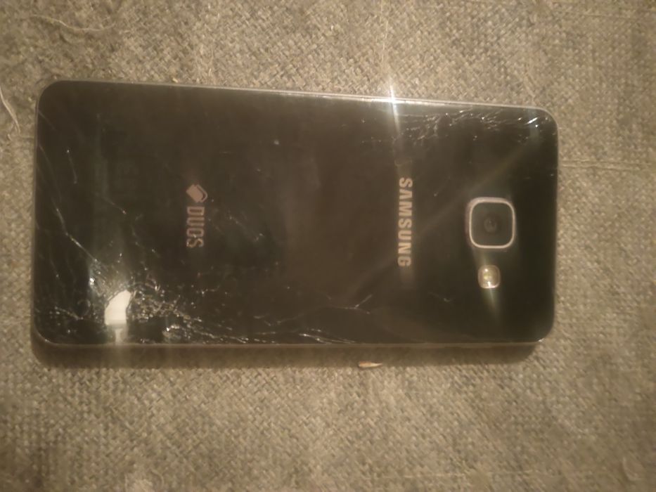 Самсунг Галакси А3 бу
